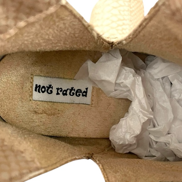 NOT RATED Lizard Texture Vegan Leather Chelsea Boots - EUC - Picture 4 of 5